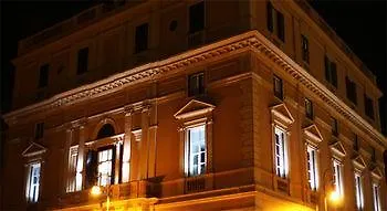 Hotel The Roma House 3*,